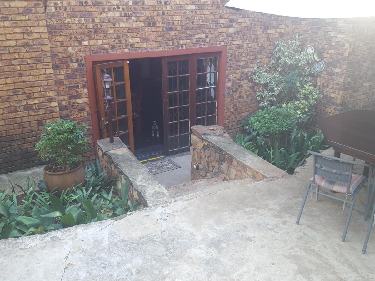 Bed and Breakfast Grace Place Bnb Pretoria-Noord Exteriér fotografie