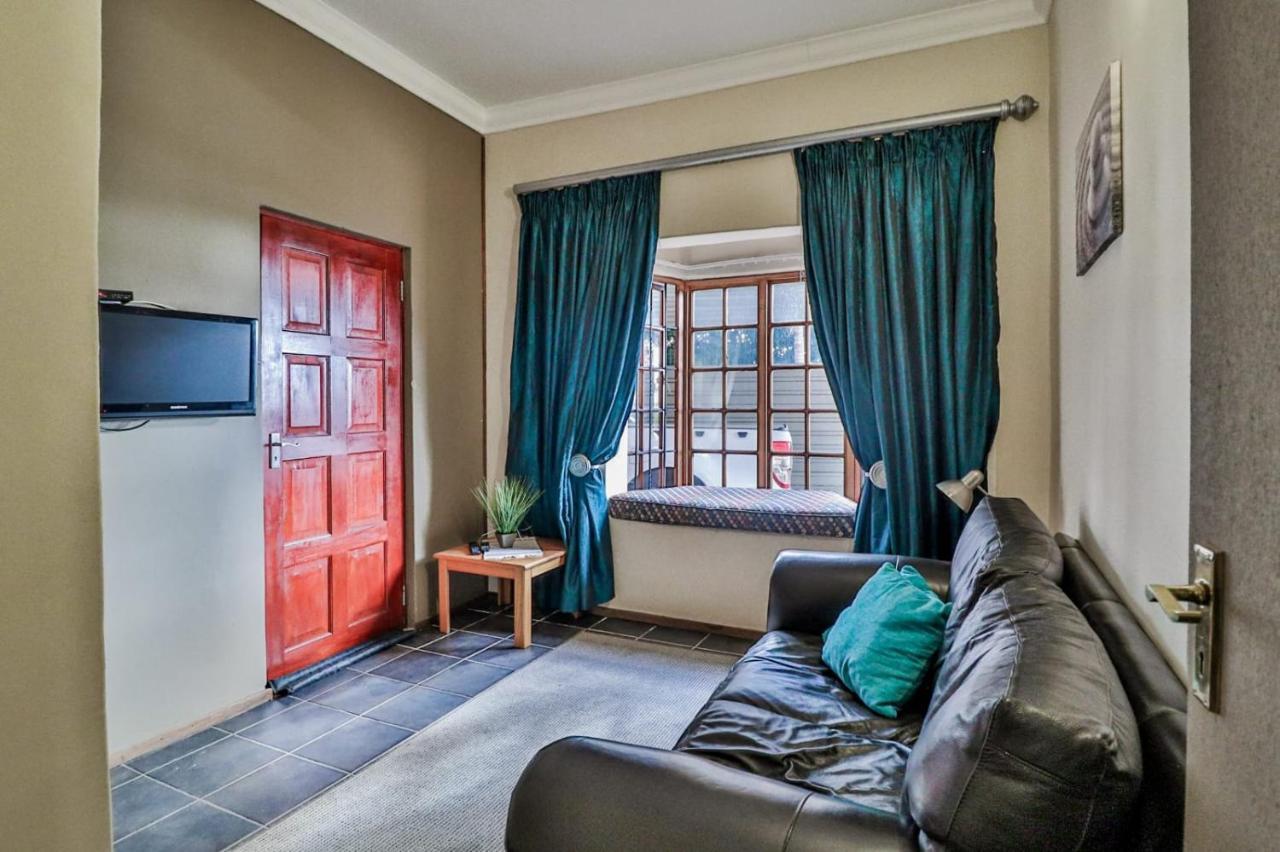 Bed and Breakfast Grace Place Bnb Pretoria-Noord Exteriér fotografie
